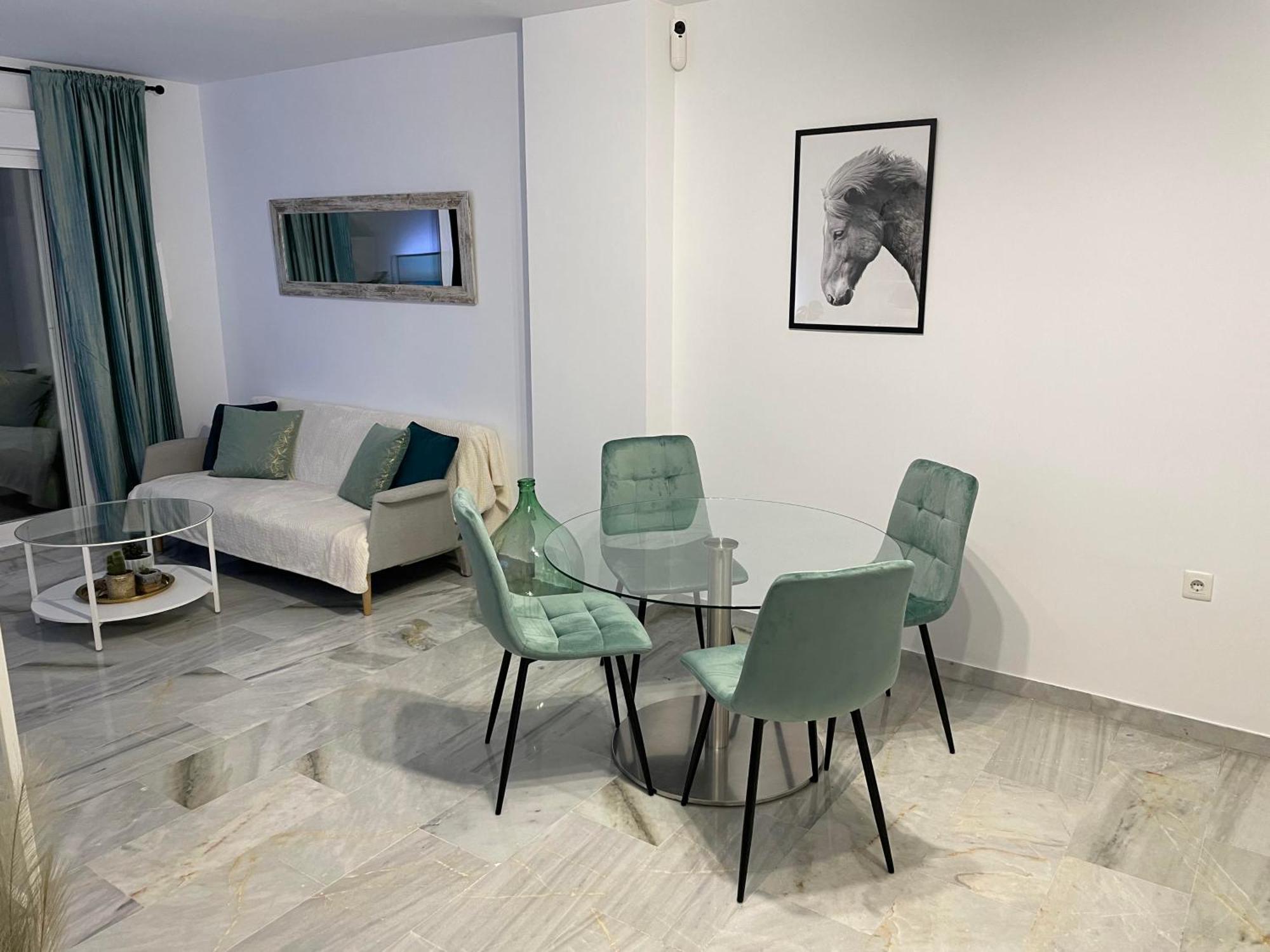 Apartamento De 2 Con Plaza De Garaje Apartemen Marbella